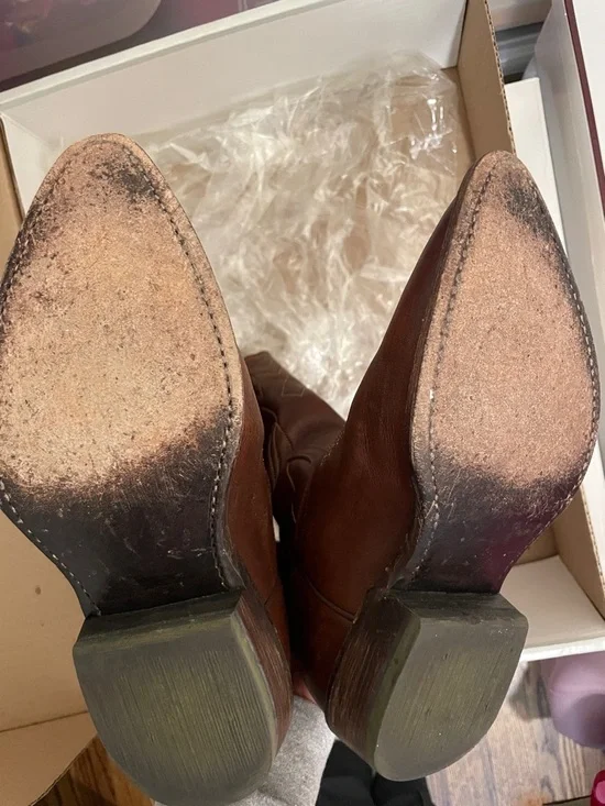 Frye Women’s Cowboy Boots - Picture 2 of 9